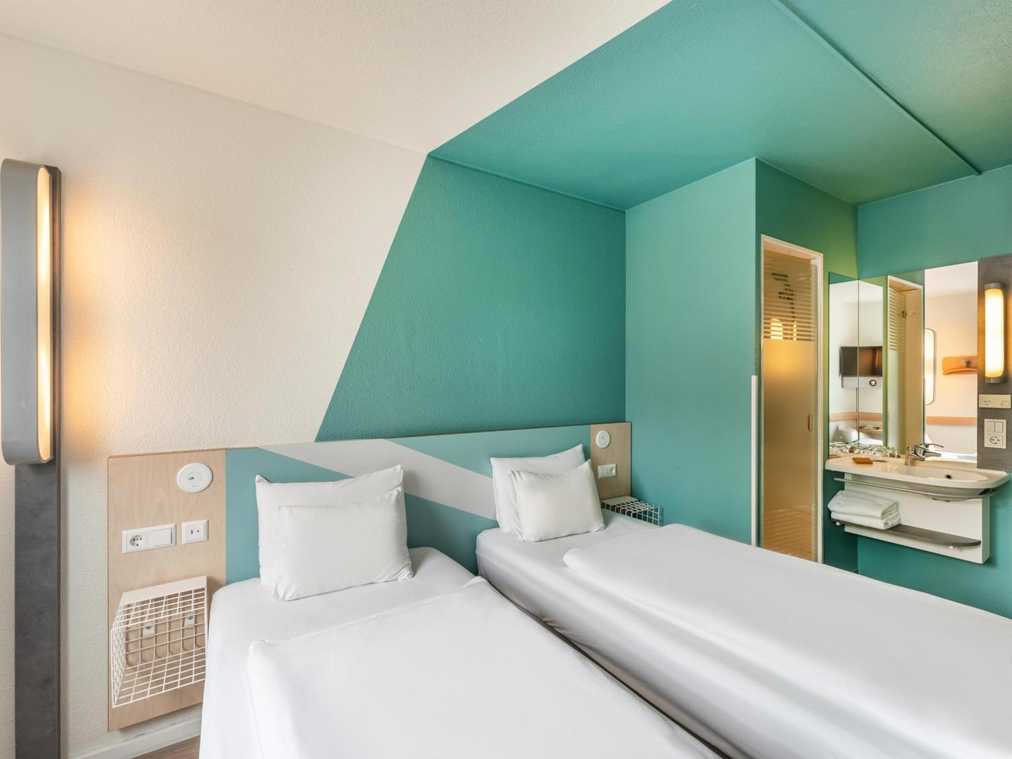 B&B Hotel Koeln-Porz Bagian luar foto